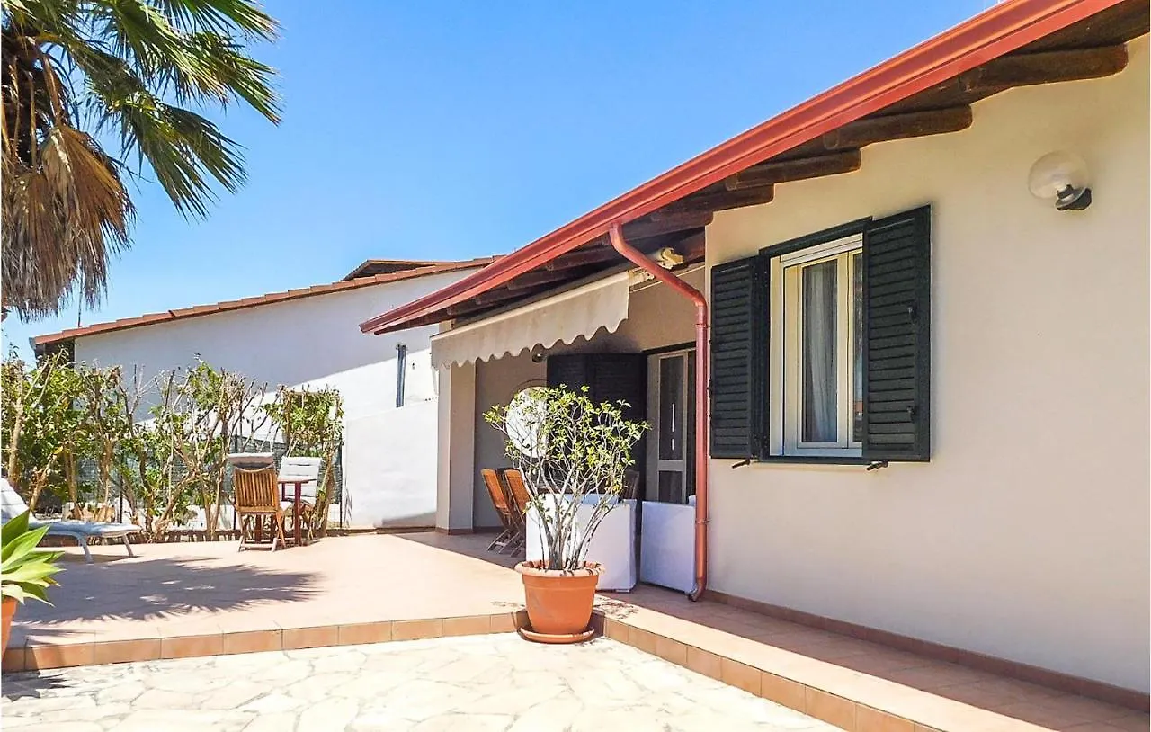 Nice Home In Noto With House Sea View Olaszország